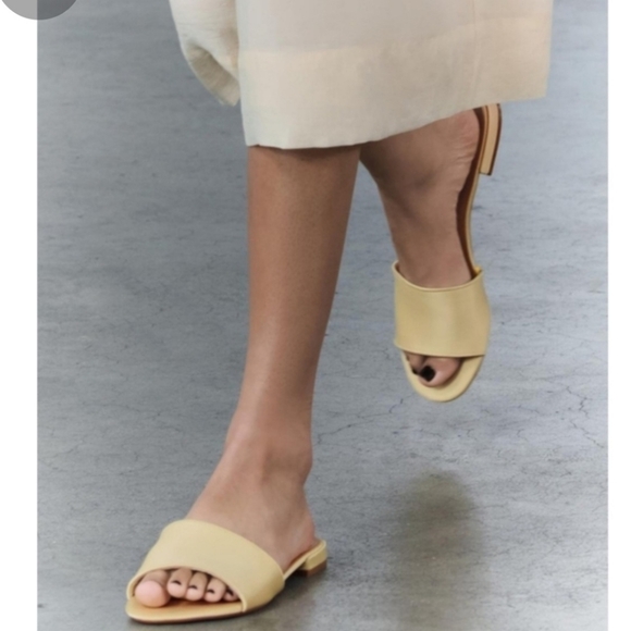 Elegant  Zara Cream Slide Sandals Sz 10.5 - Picture 8 of 8